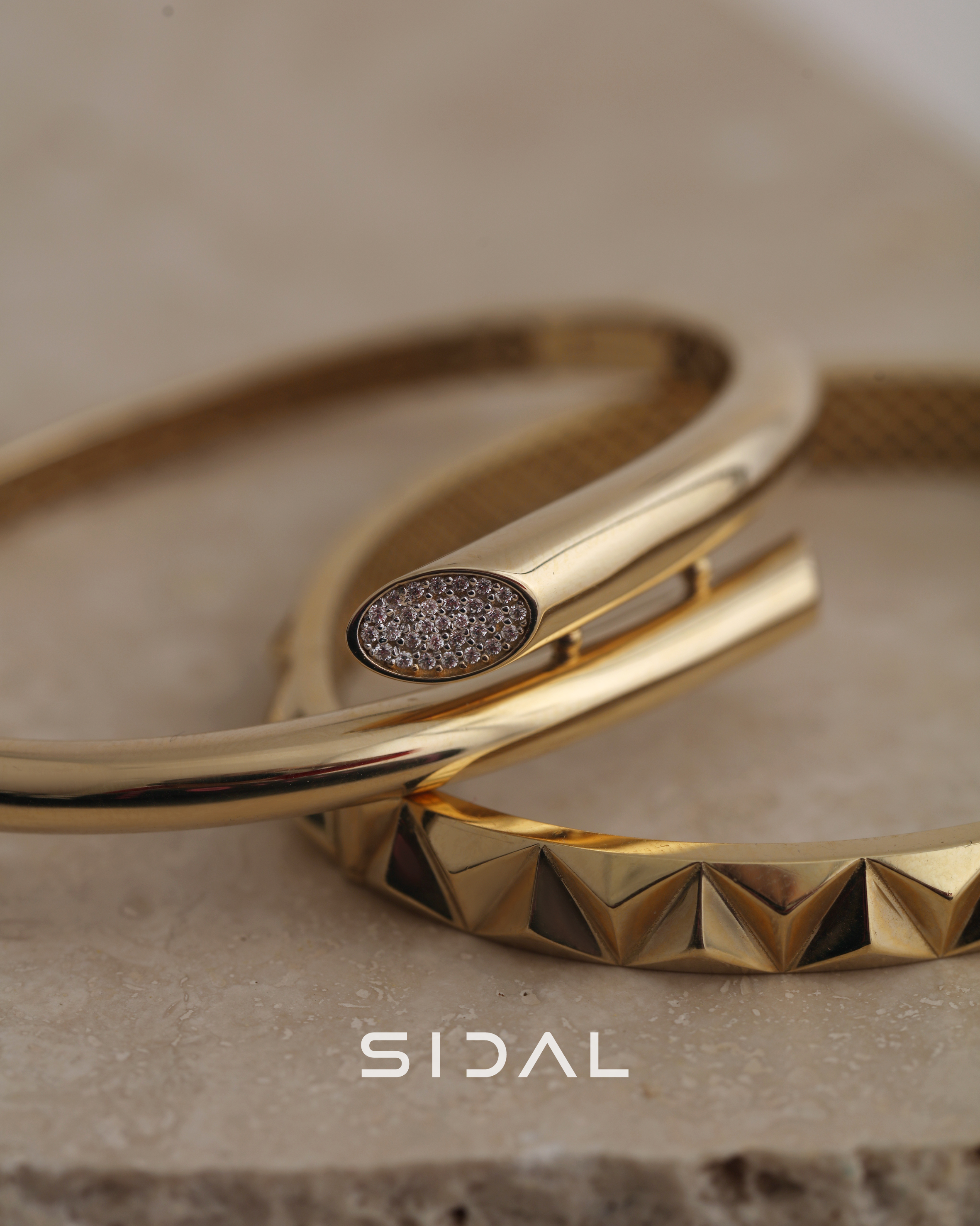 Aura Crystal Bangle
